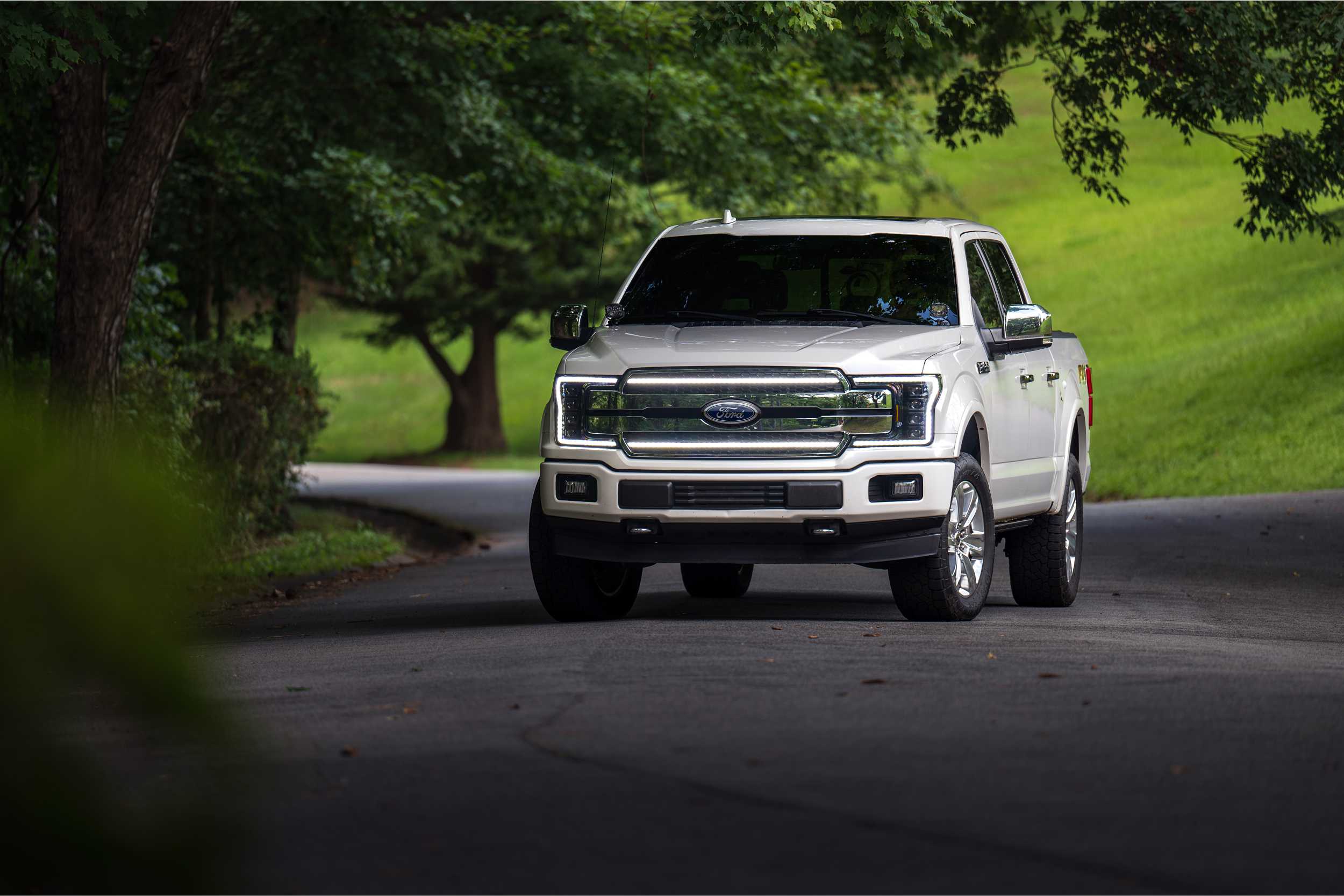 XBG LED Grille: Ford F-150 (18-20 / Chrome / White DRL)
