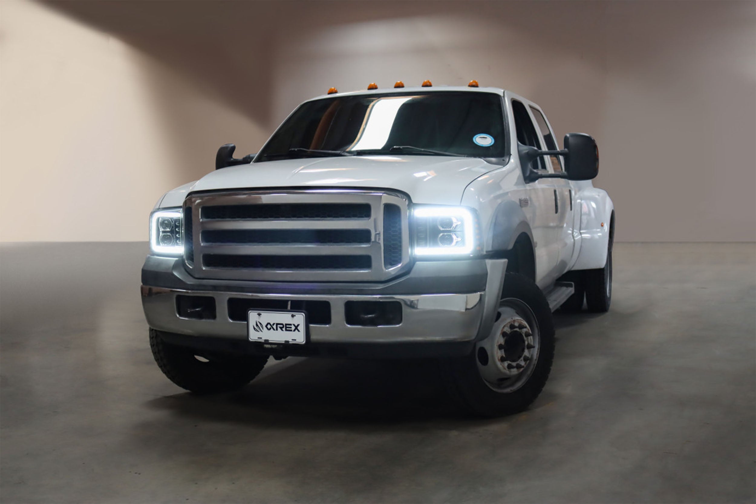 AlphaRex (LUXX-Series) 2005-2007 Ford Super Duty LED Projector Headlights - Alpha-Black