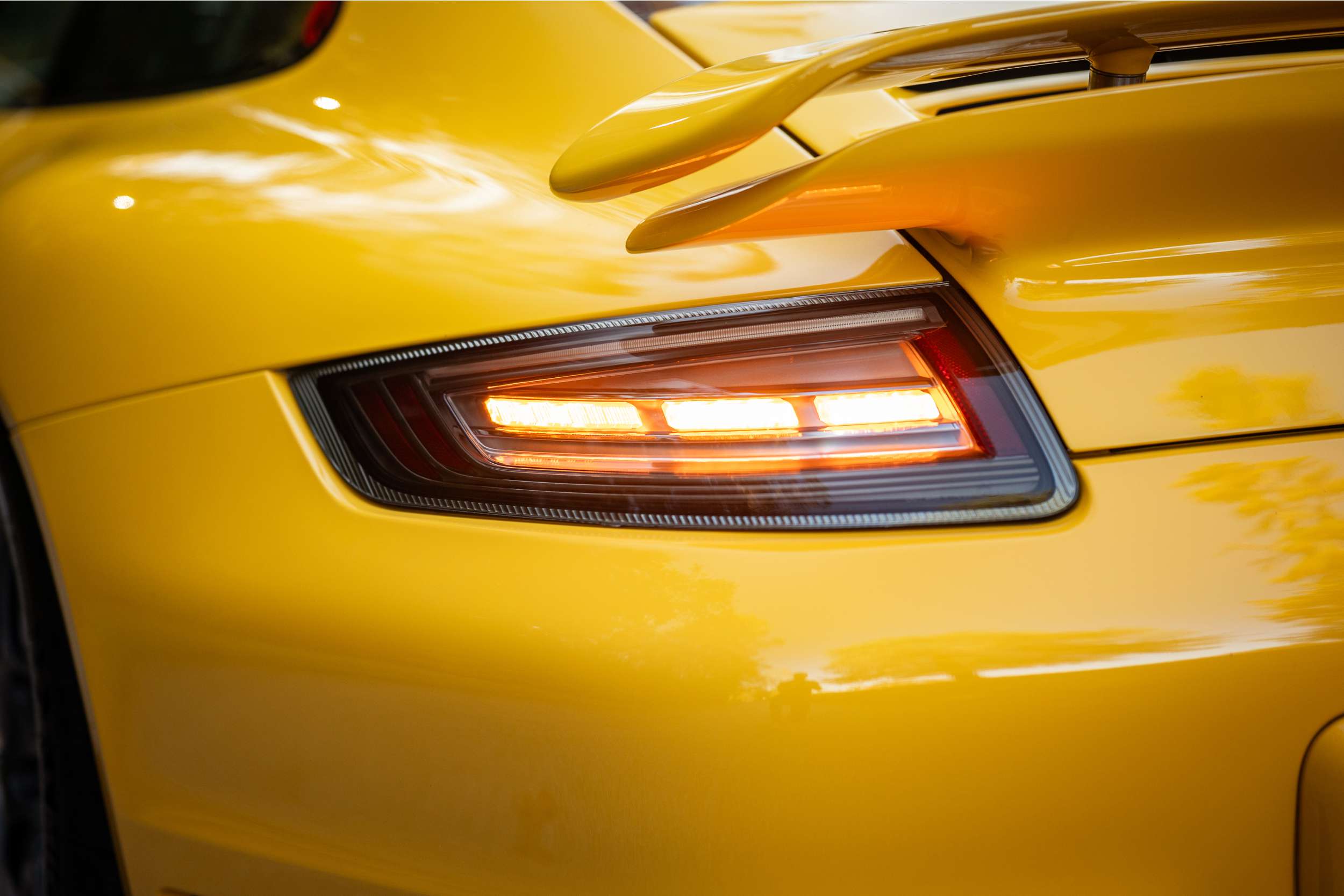 XB LED Tail Lights: Porsche 911 997.1 (05-08 / Smoked Lens / Set)