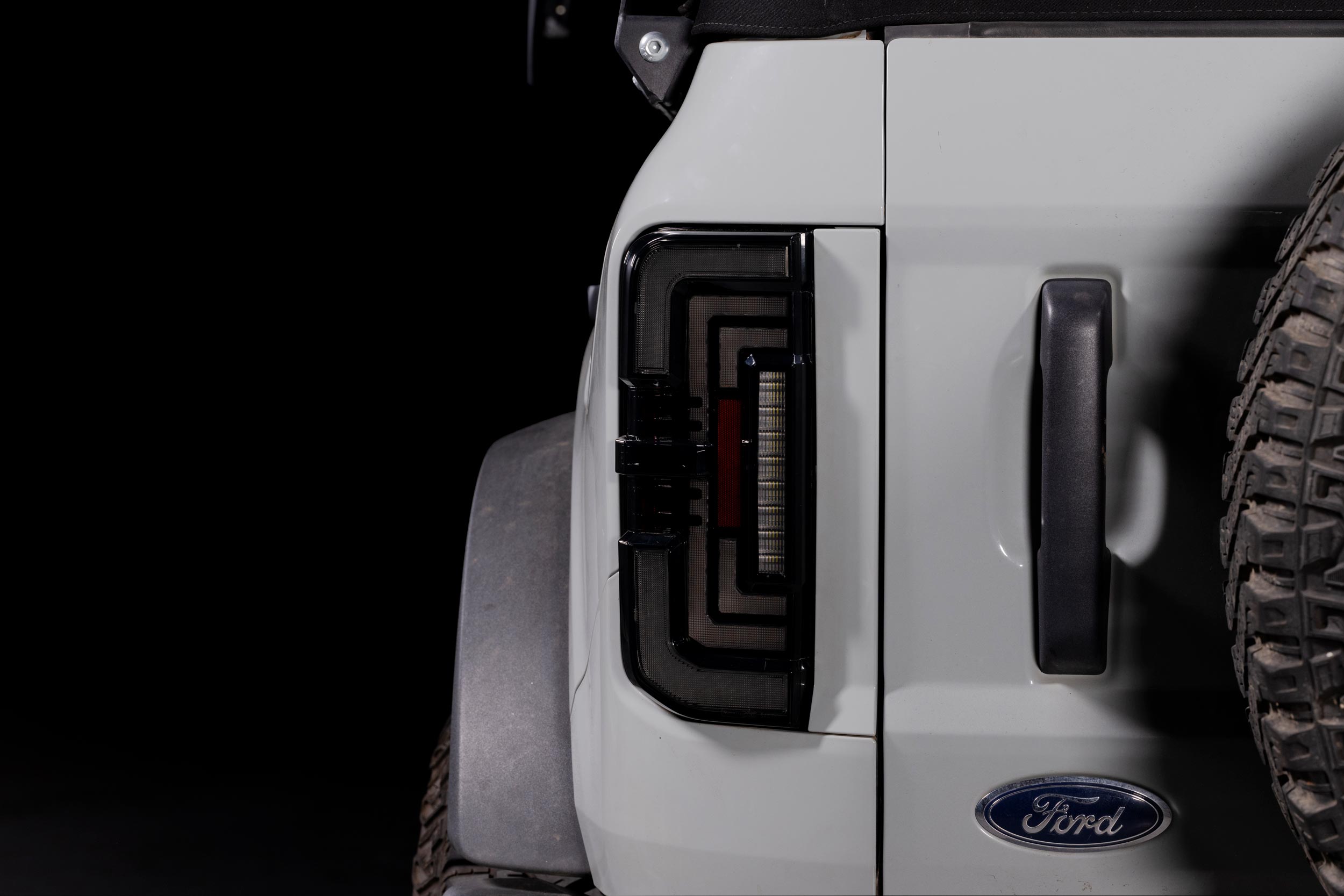 XB LED Tail Lights: Ford Bronco (21+ / Red Lens / Set)