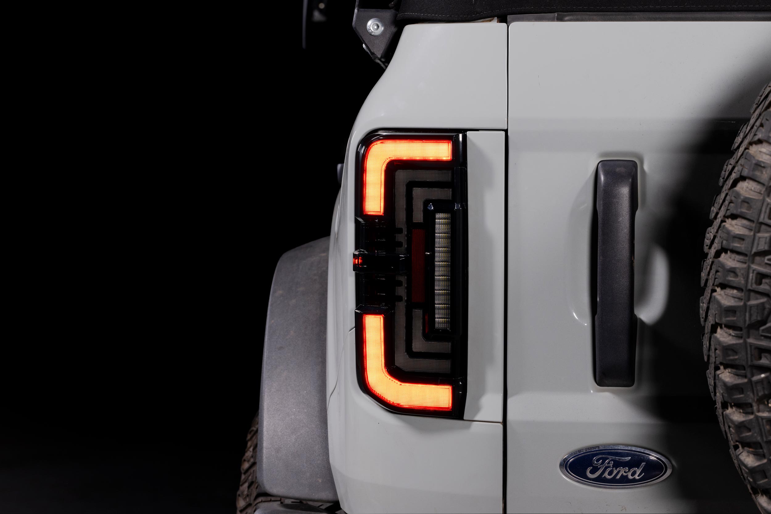 XB LED Tail Lights: Ford Bronco (21+ / Red Lens / Set)