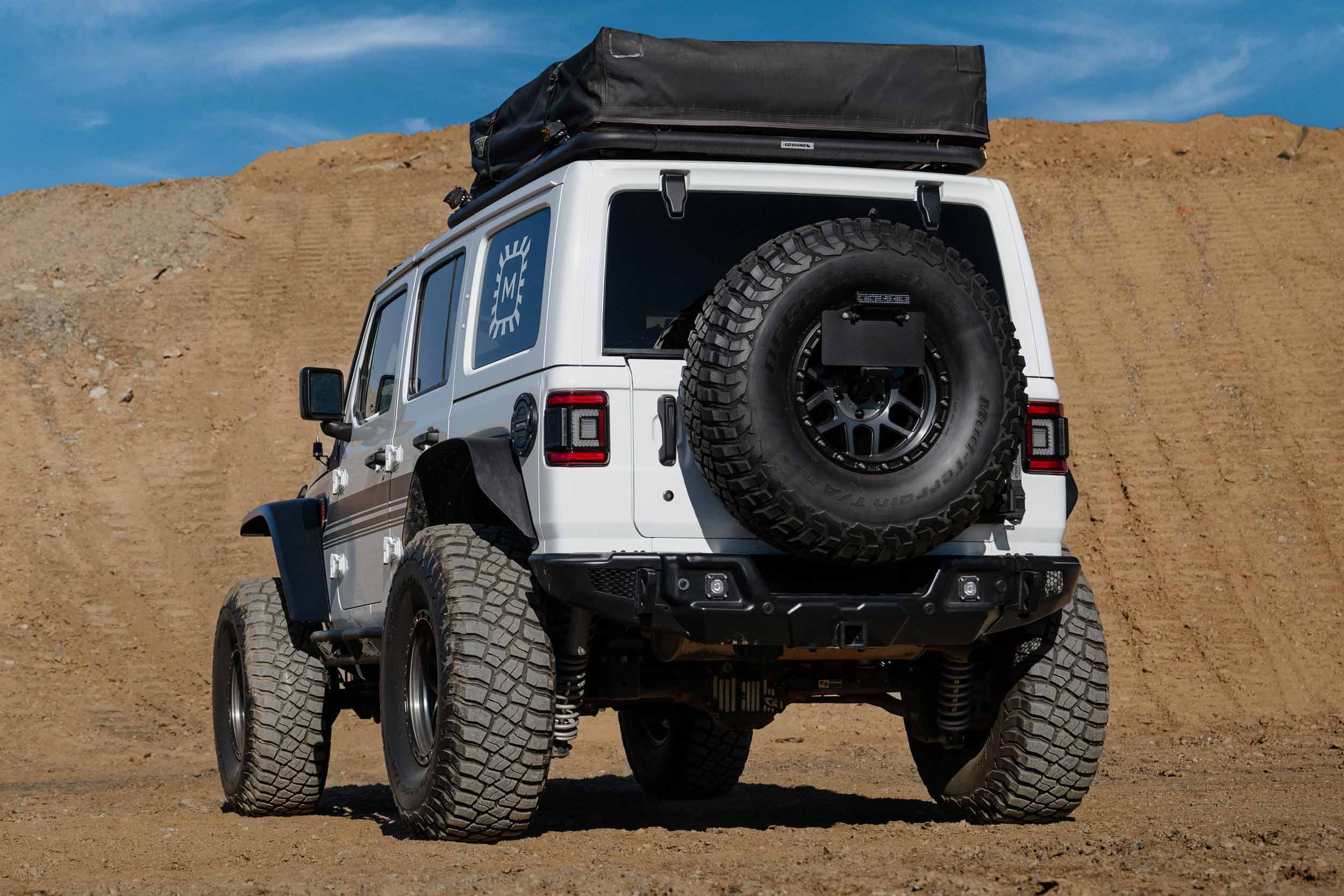 XB LED Tail Lights: Jeep Wrangler JL (18+ / Red Lens / Set)