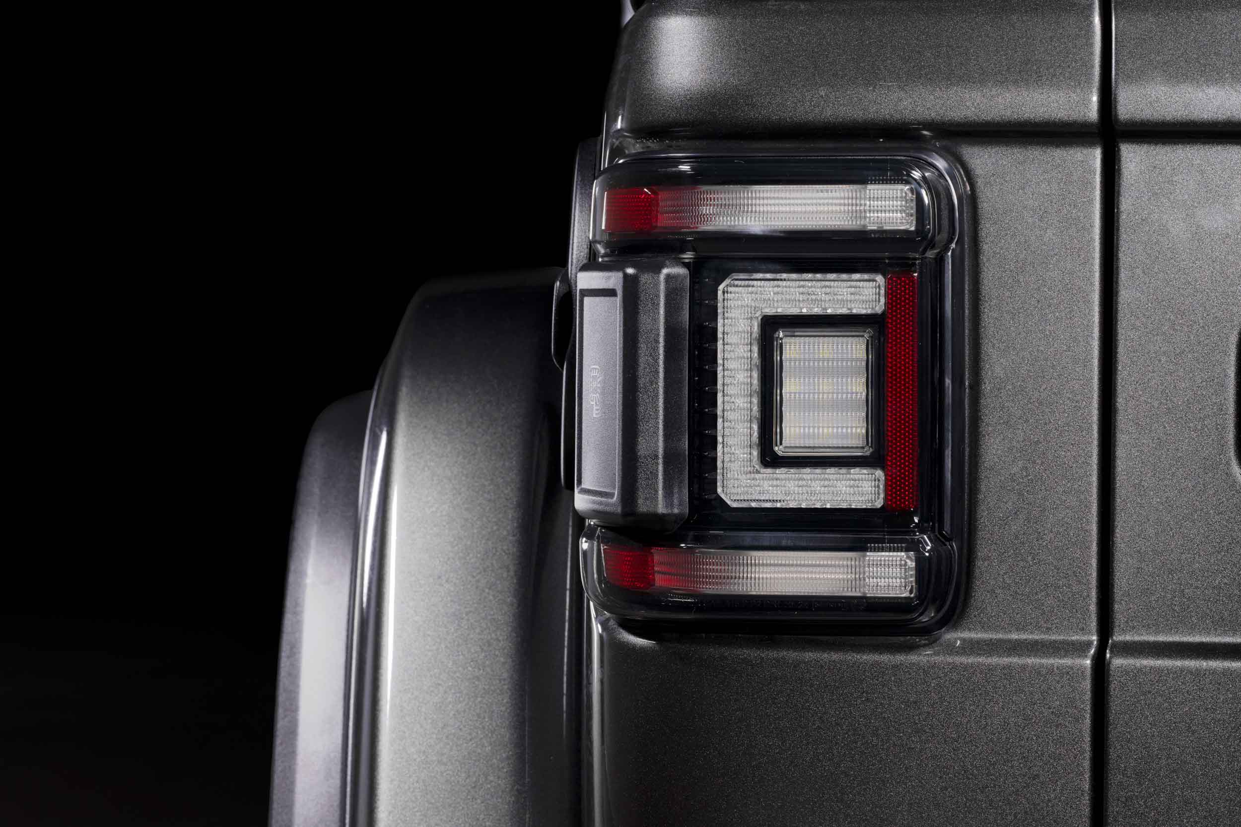XB LED Tail Lights: Jeep Wrangler JL (18+ / Smoked Lens / Set)
