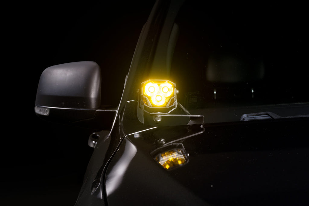 Ditch Light Brackets: Jeep Grand Cherokee (11-22) / Durango (11-24 / Set)