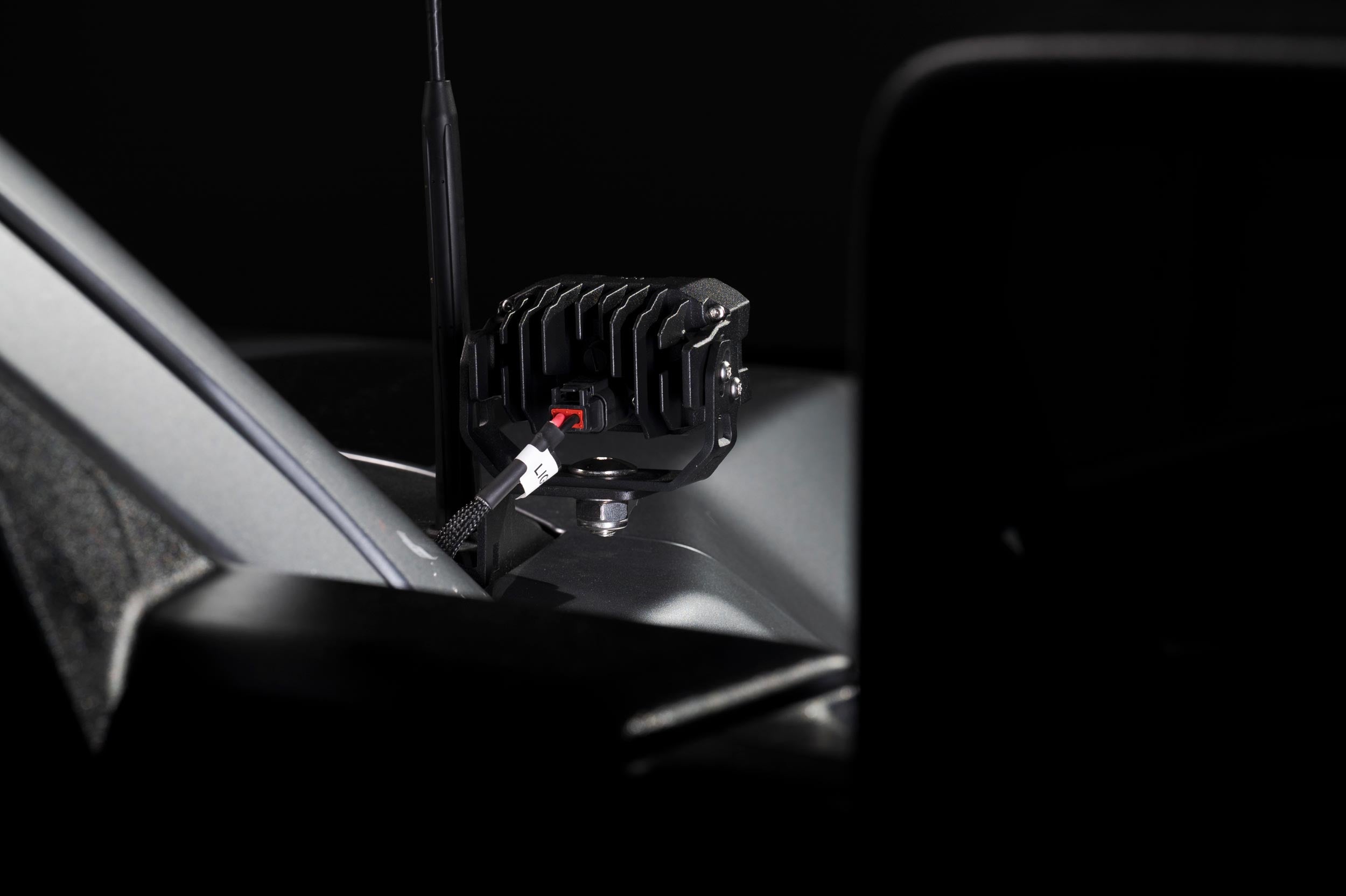 Morimoto 2Banger Ditch Light Kit: 23-27 Super Duty (NCS White Combo Beam)