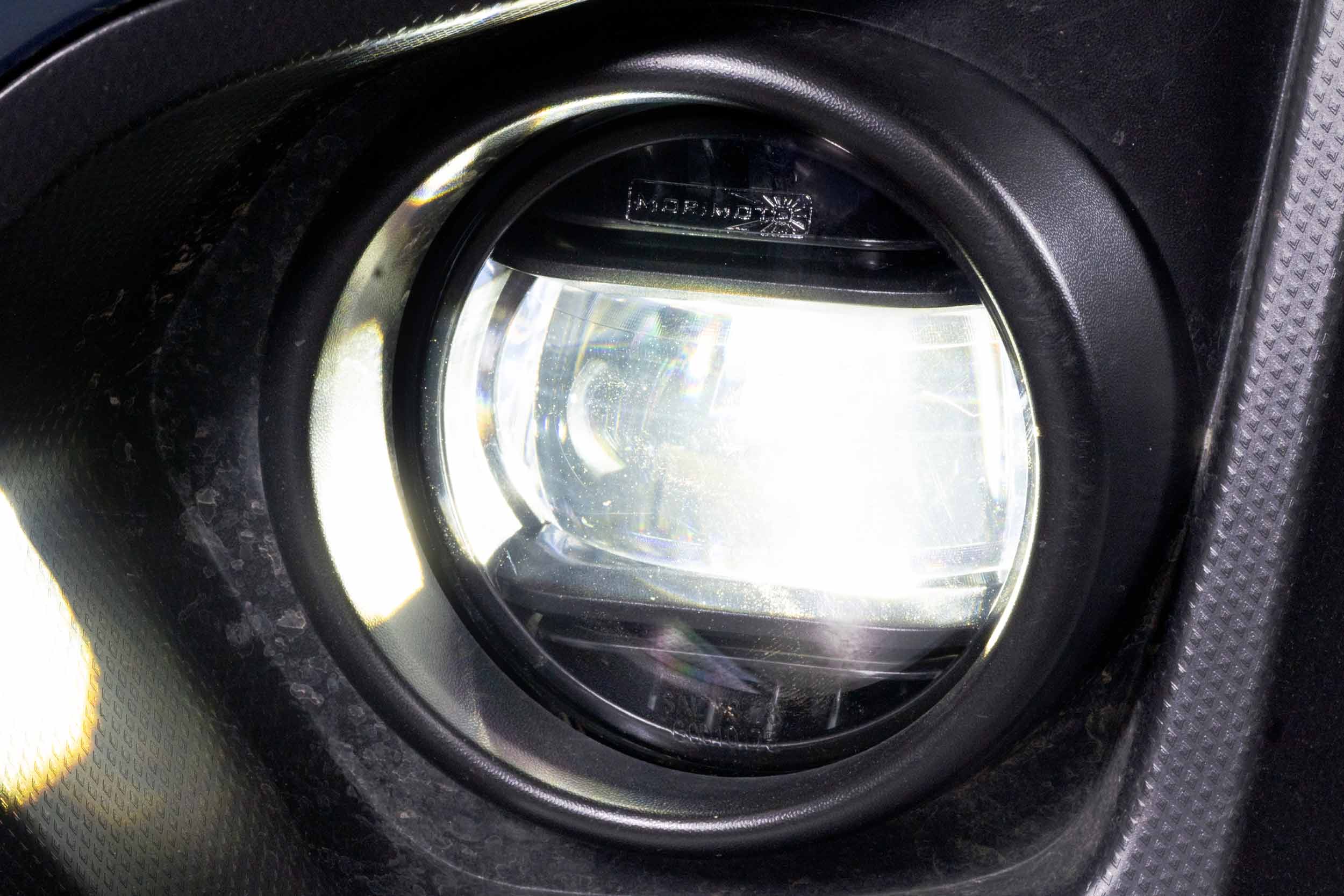 XB Evo+ Fog Lights: Type S (White + Yellow / Set)
