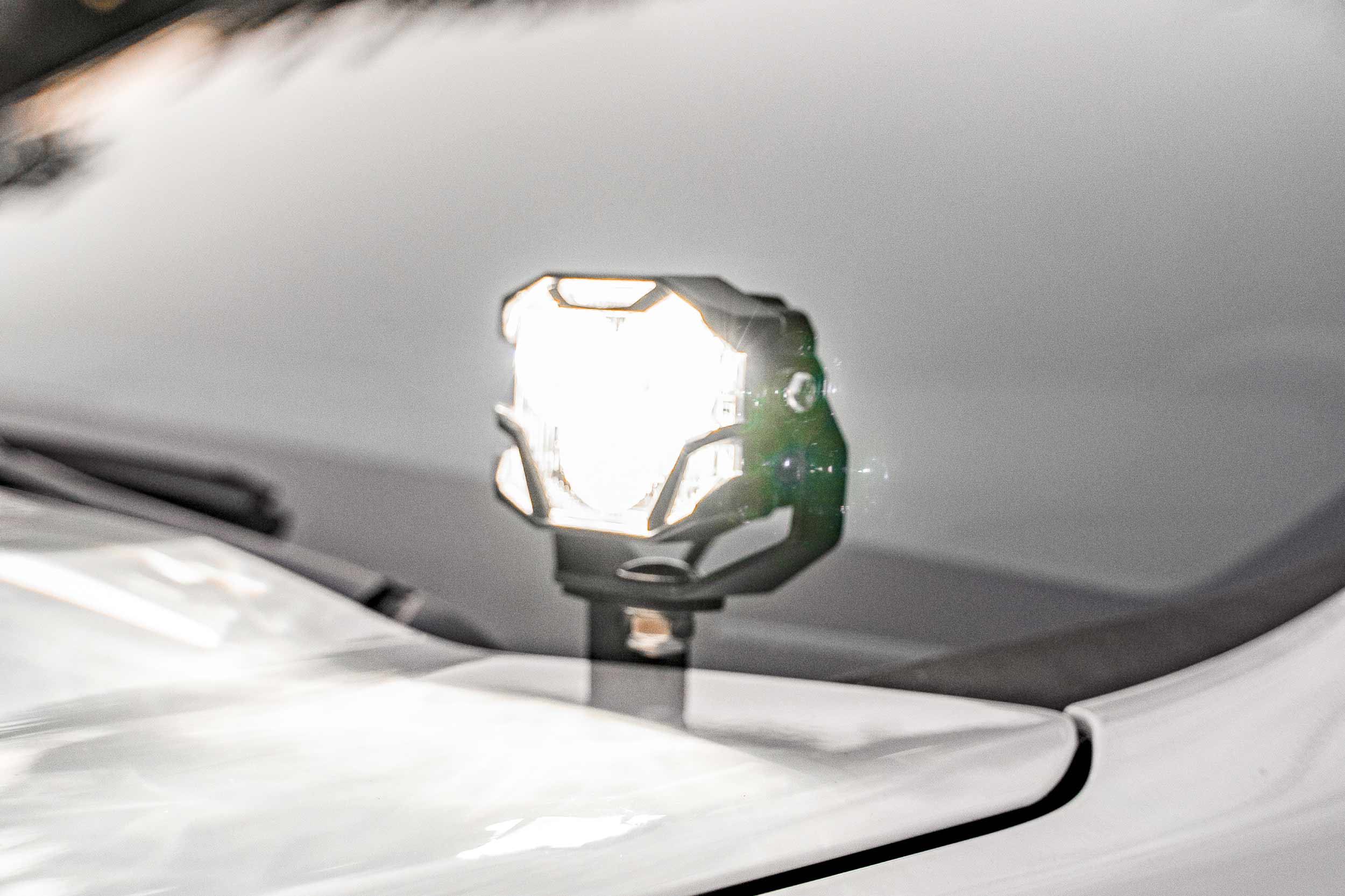 Morimoto 4Banger Ditch Light Kit: 19-24 Silverado 1500 (HXB White Combo Beam)