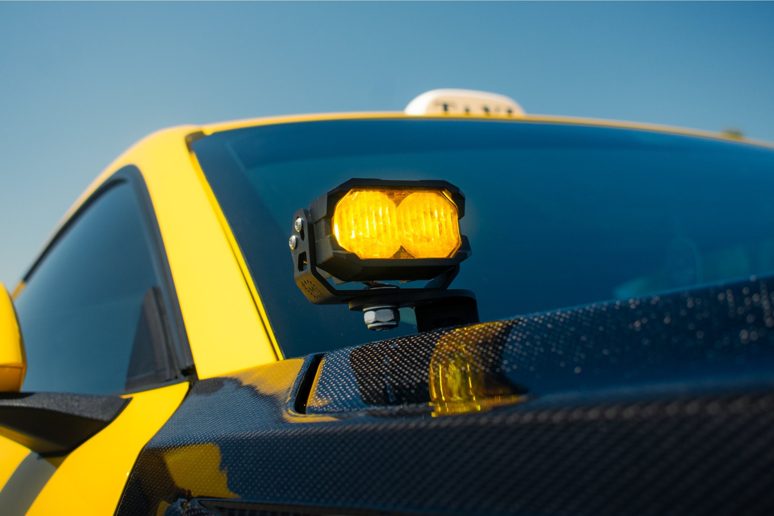 Morimoto 2Banger Ditch Light Kit: 24-26 Ford Mustang (HXB Yellow Combo Beam)