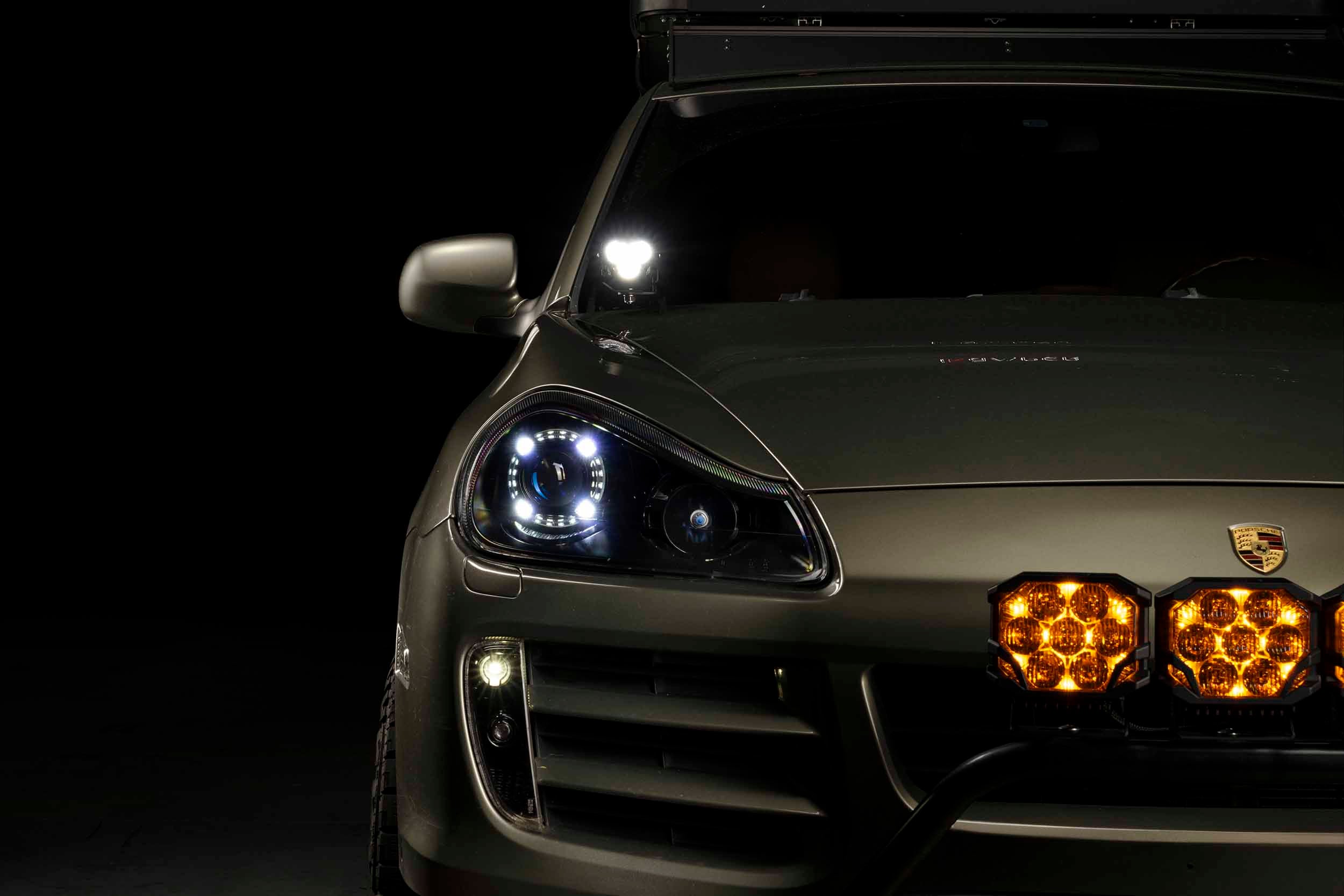 Morimoto 4Banger Ditch Light Kit: 03-10 Cayenne (HXB White Spot Beam)