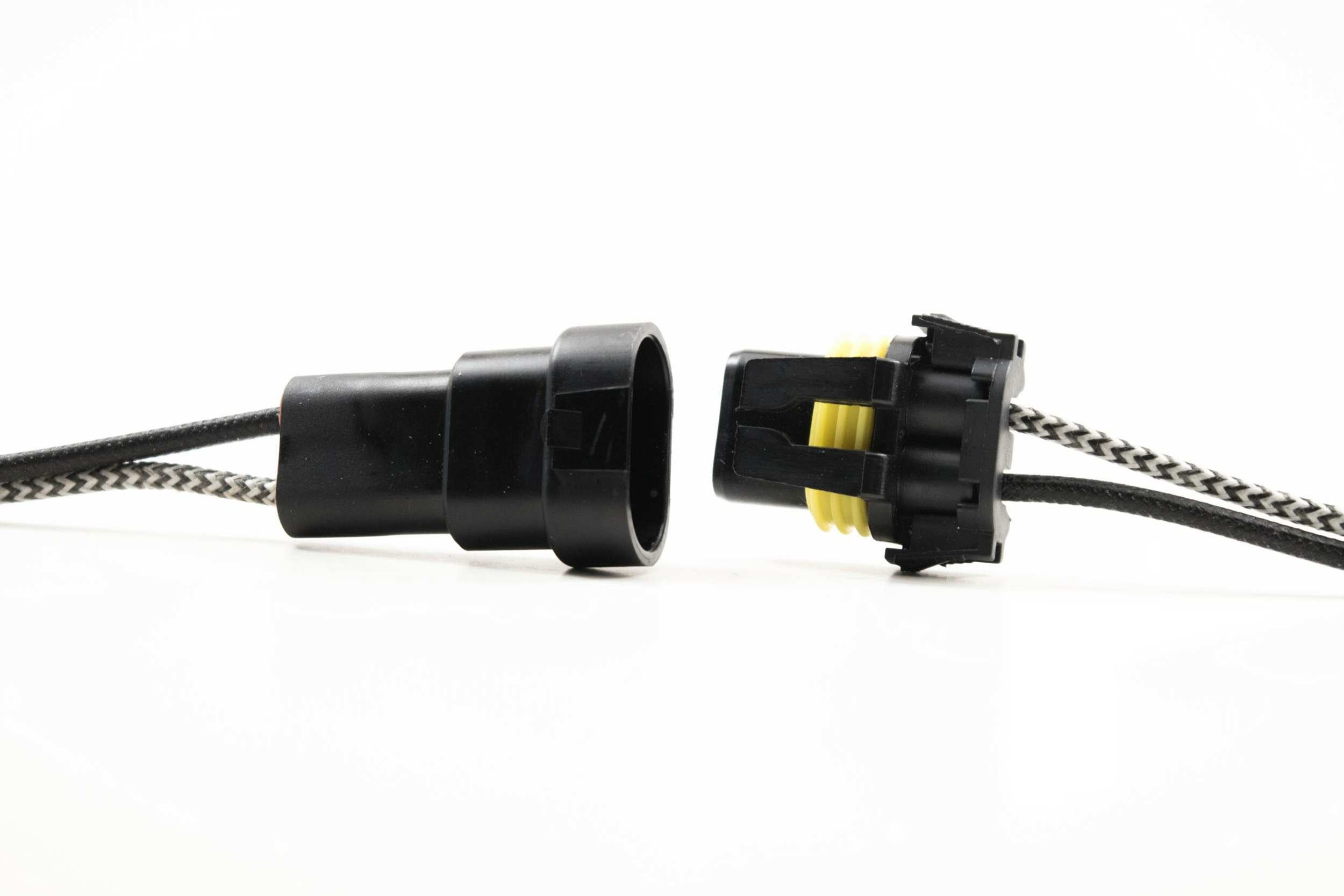 9012: XTR 3000K HID Bulbs (Pair)