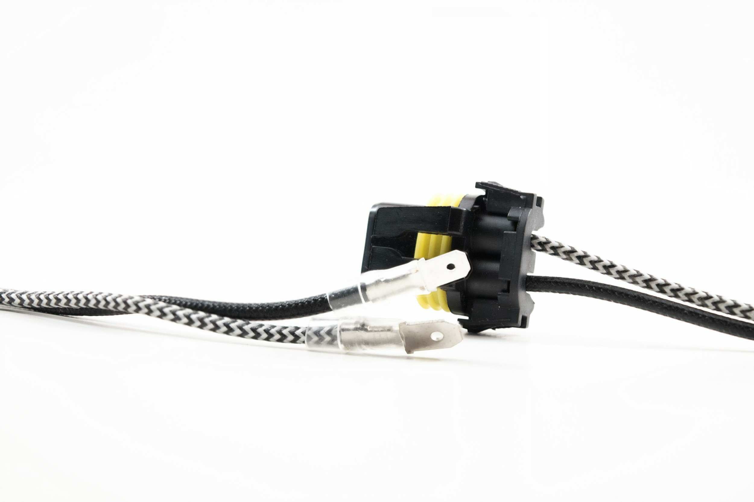 H1: XTR 5000K HID Bulbs (Pair)