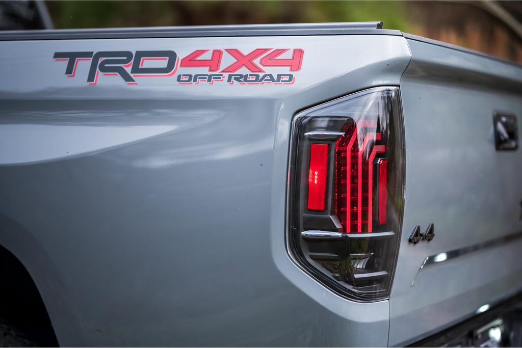14-21 Tundra White DRL Heads and Clear Tails
