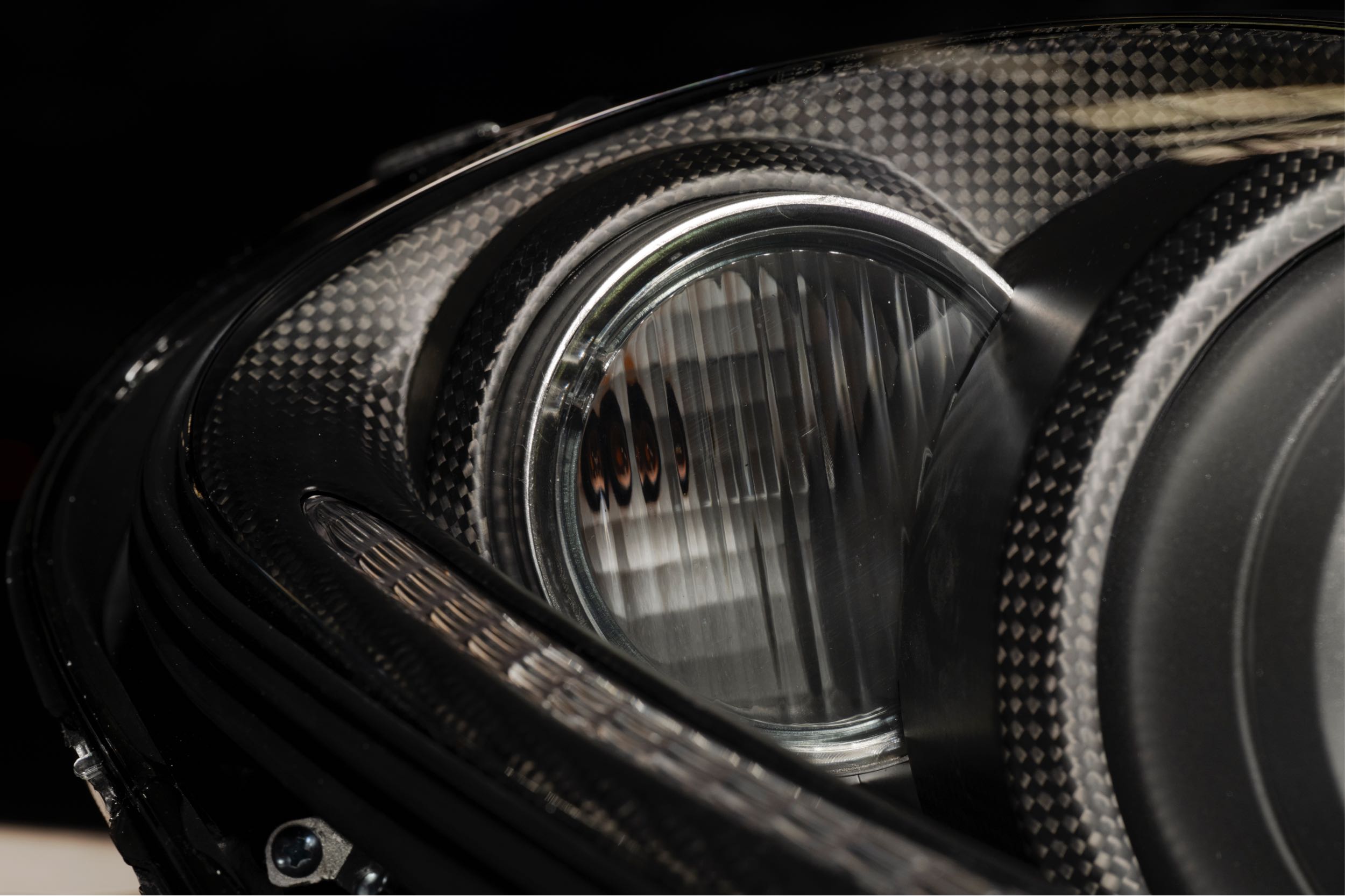 Founders Headlights: Ferrari 430 (RHD/Carbon Fiber/Smoked)
