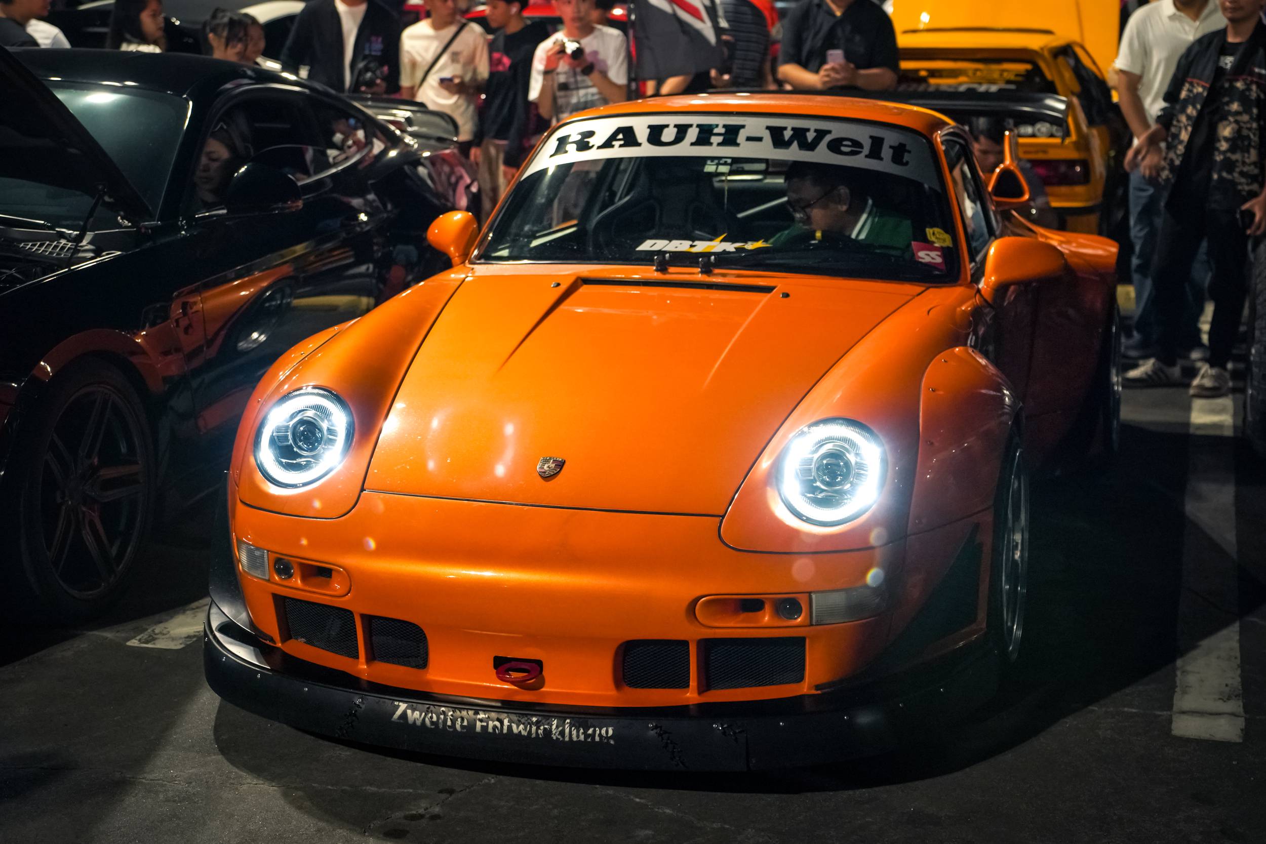 Porsche 993 Modern White Heads and Smoked Tails