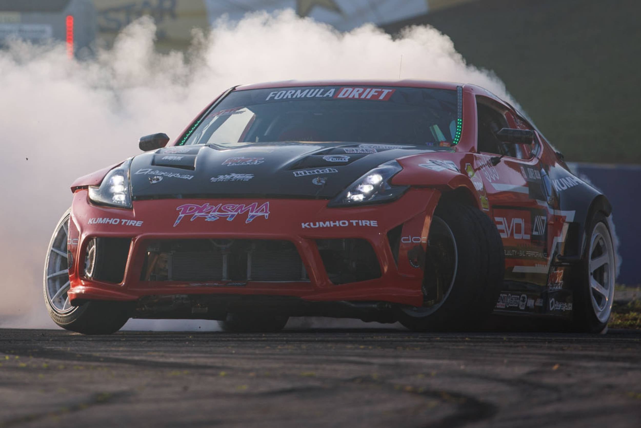 09-21 Nissan 370Z Heads and Tails
