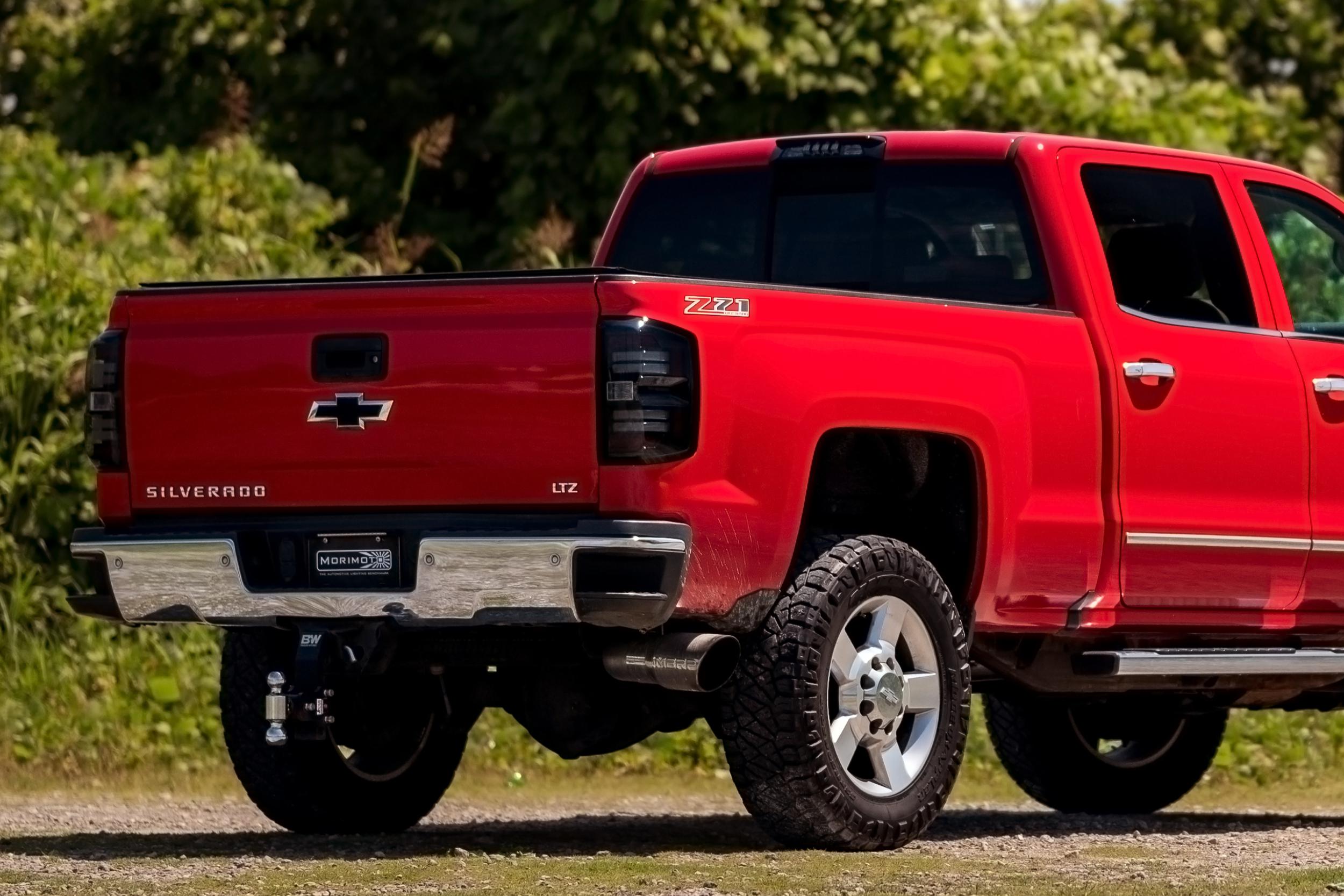 15-19 Silverado HD Heads Chrome Bezel and Smoked Tails OE LED Tails