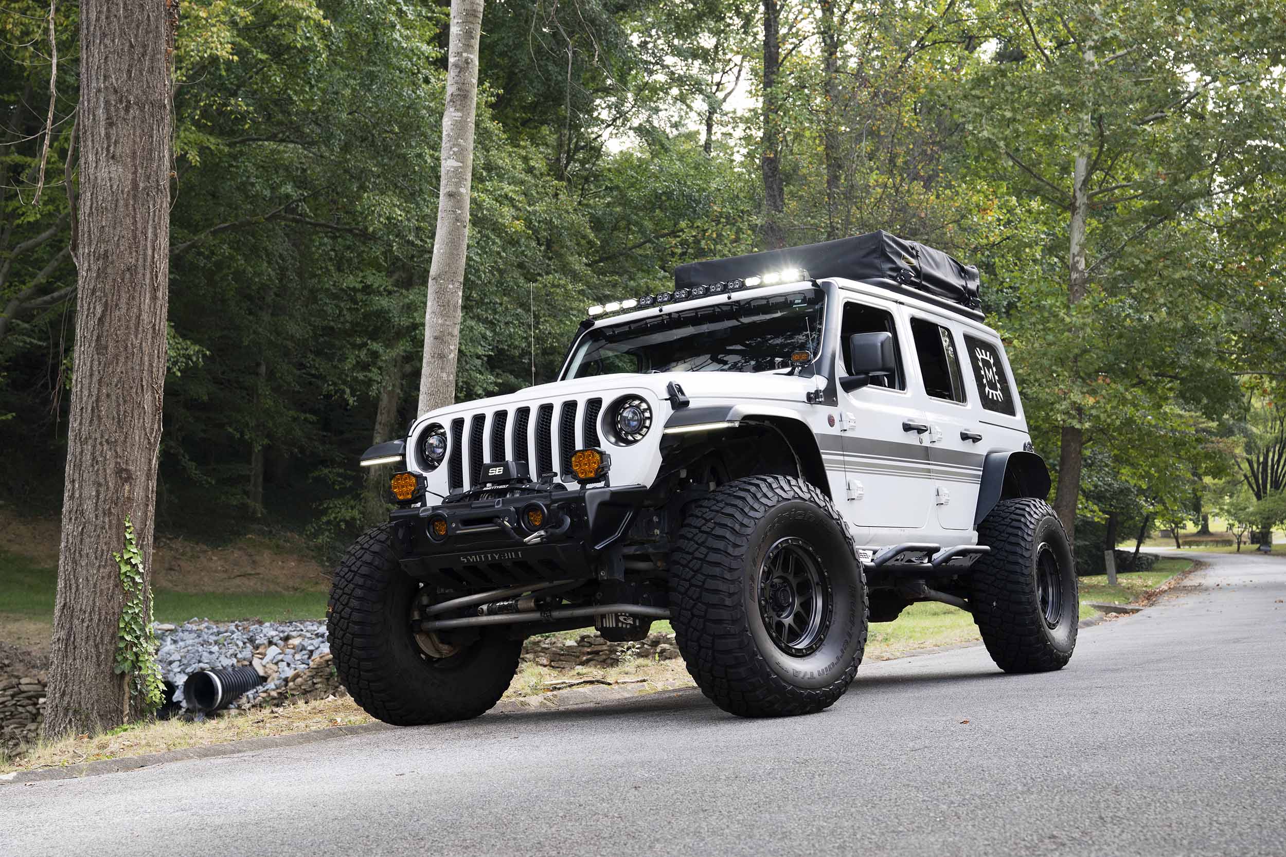 2Banger Bar Kit: Jeep JL/JT (NCS / White)
