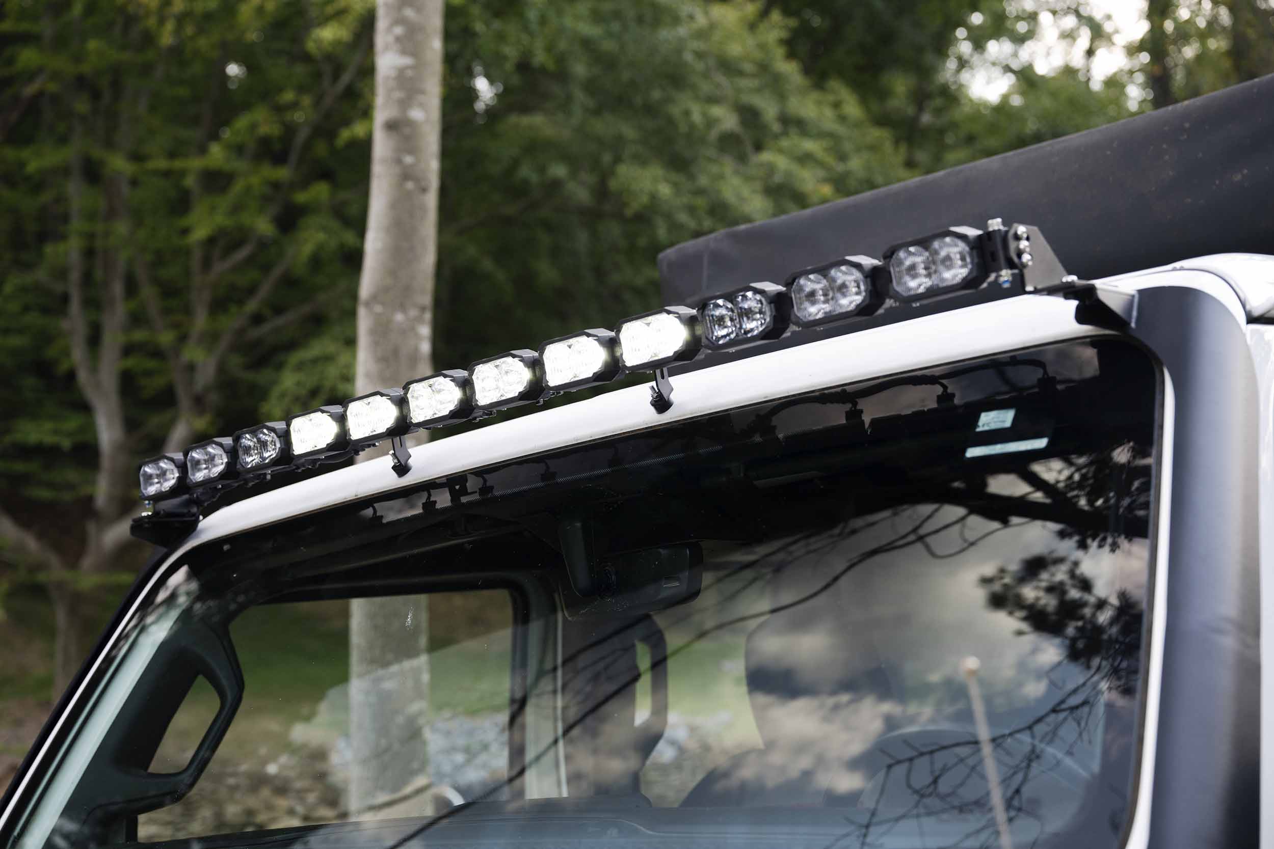 2Banger Bar Kit: Jeep JL/JT (NCS / White)