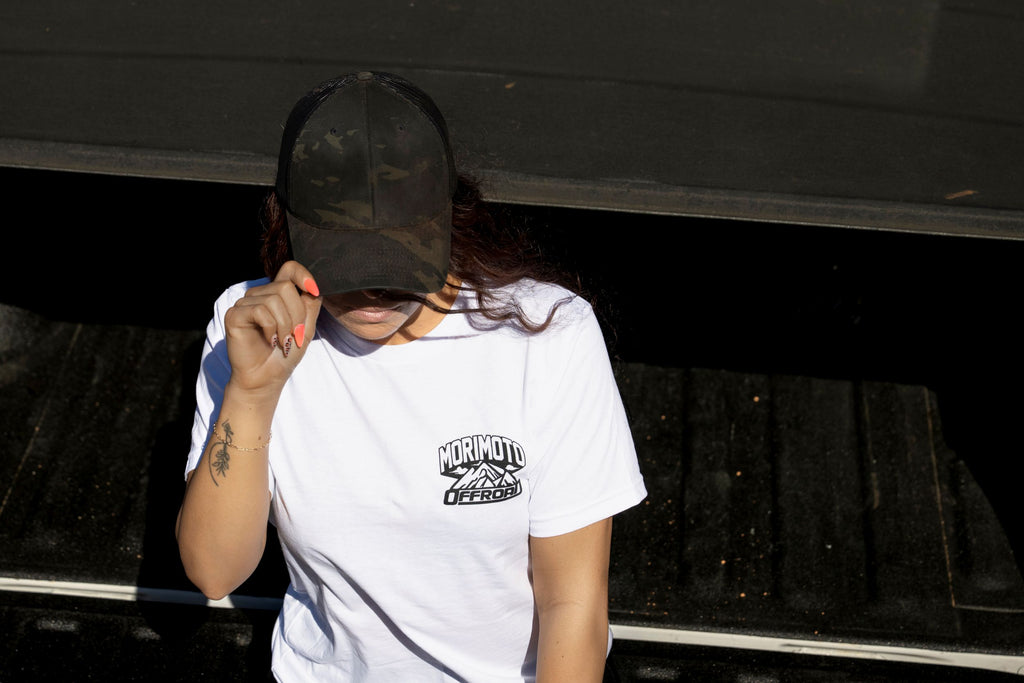 Shirt: Morimoto White/Black (Beyond the Trail / XL)