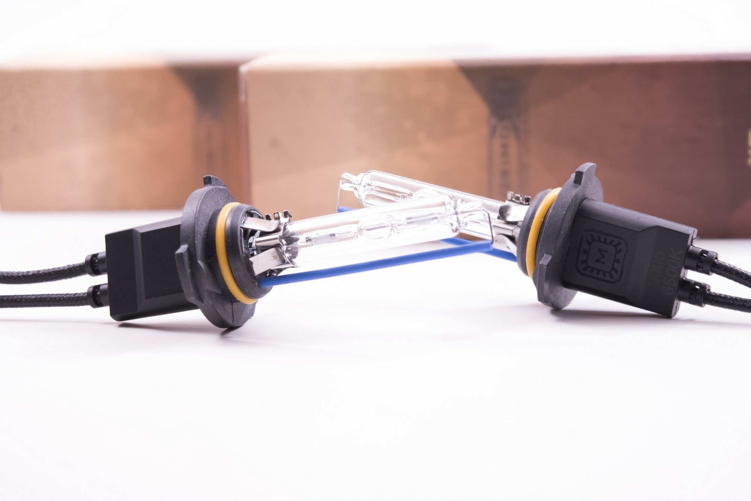 9005/H10/9145: XB 8000K HID Bulbs (Pair)