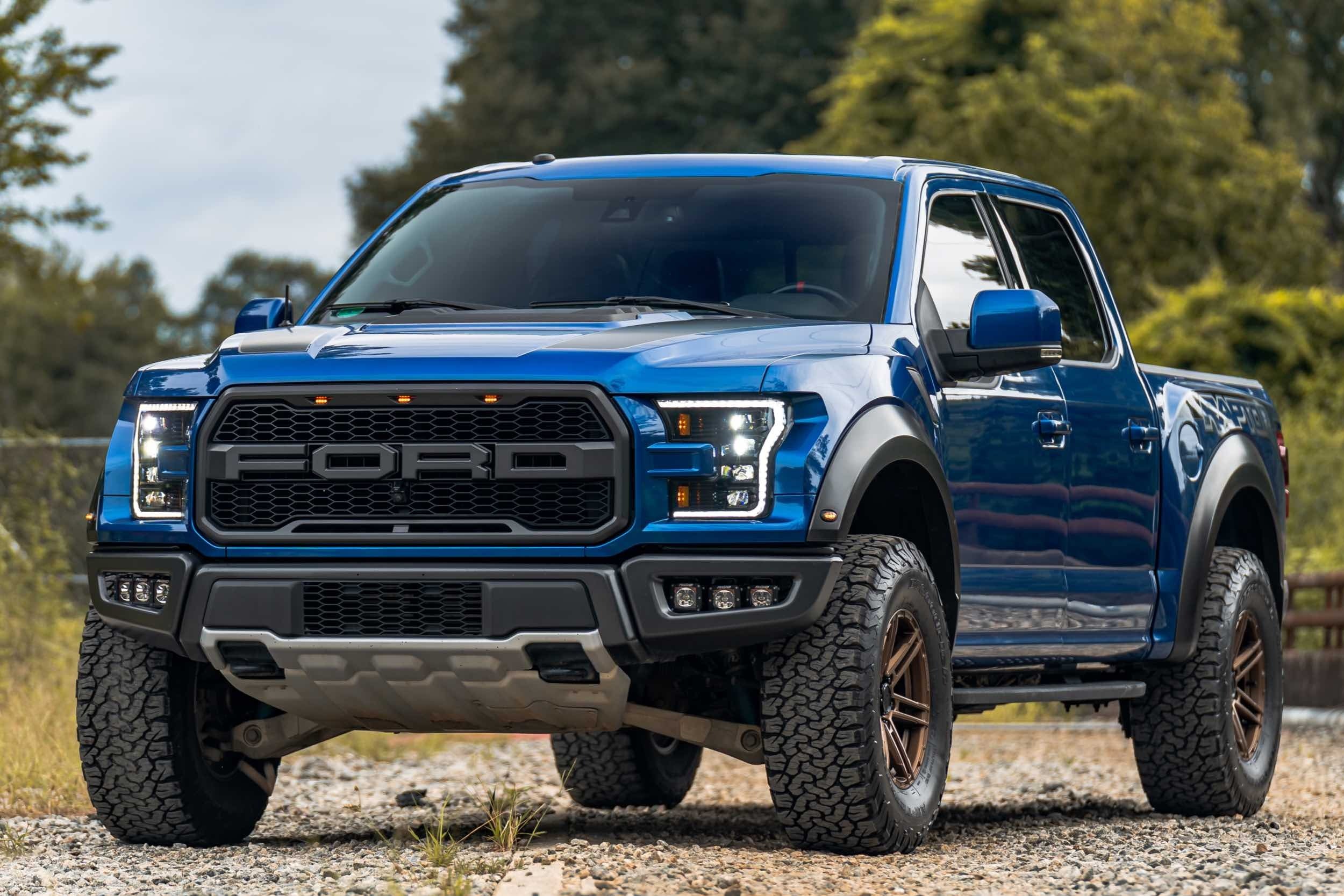 XB LED Headlights: Ford F-150 (15-17 / White DRL / Set)