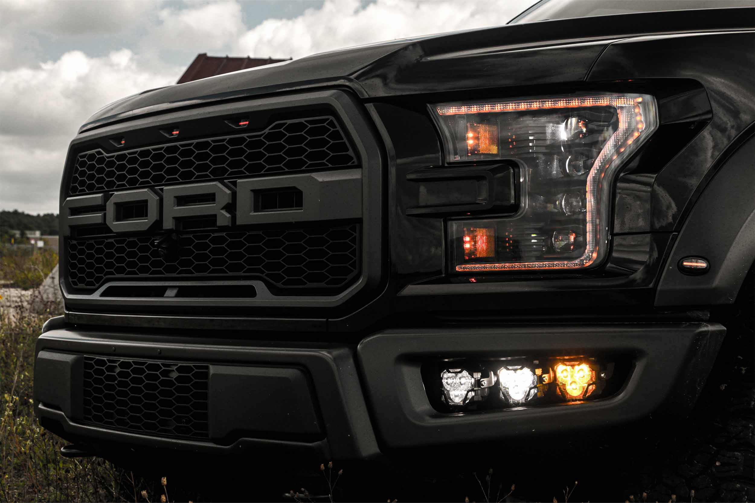 XB LED Headlights: Ford F-150 (15-17 / Amber DRL / Set)