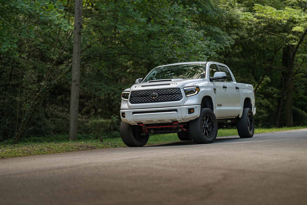 XB LED Headlights: Toyota Tundra (14-21 / White DRL / Set)
