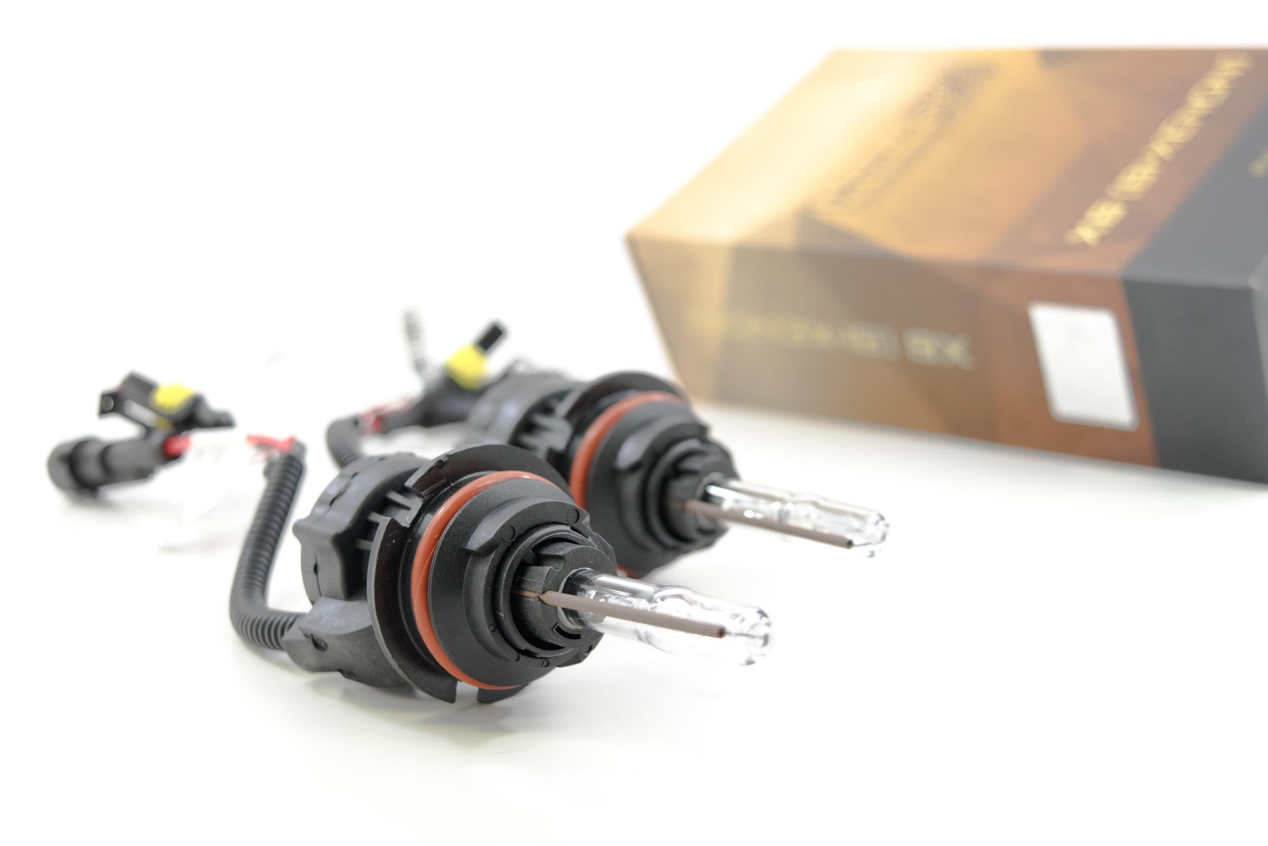 9004/9007 Bi-Xenon: XB 4300K HID Bulbs (Pair)