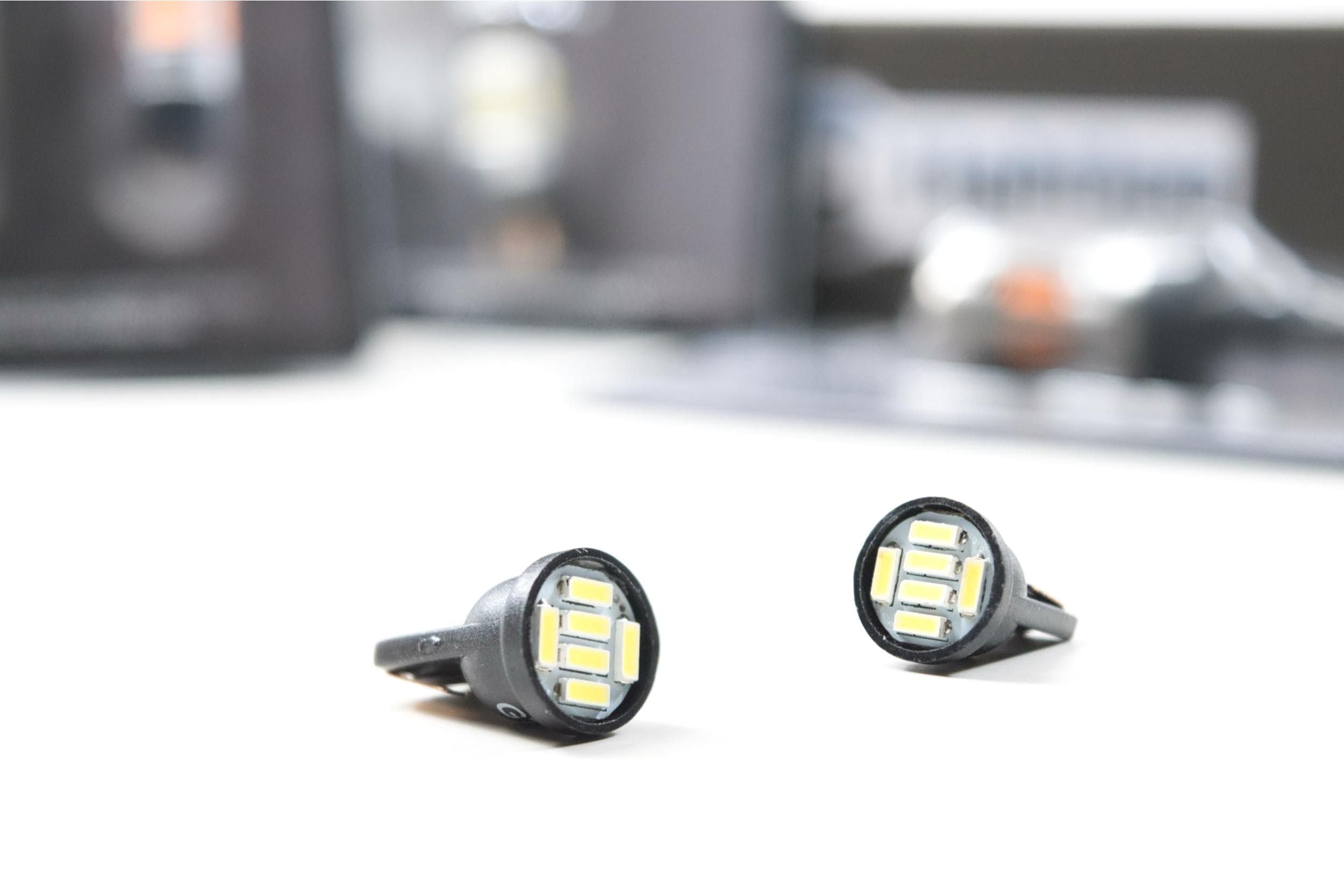 T10/194: GTR Low Profile LED (Amber / Pair)