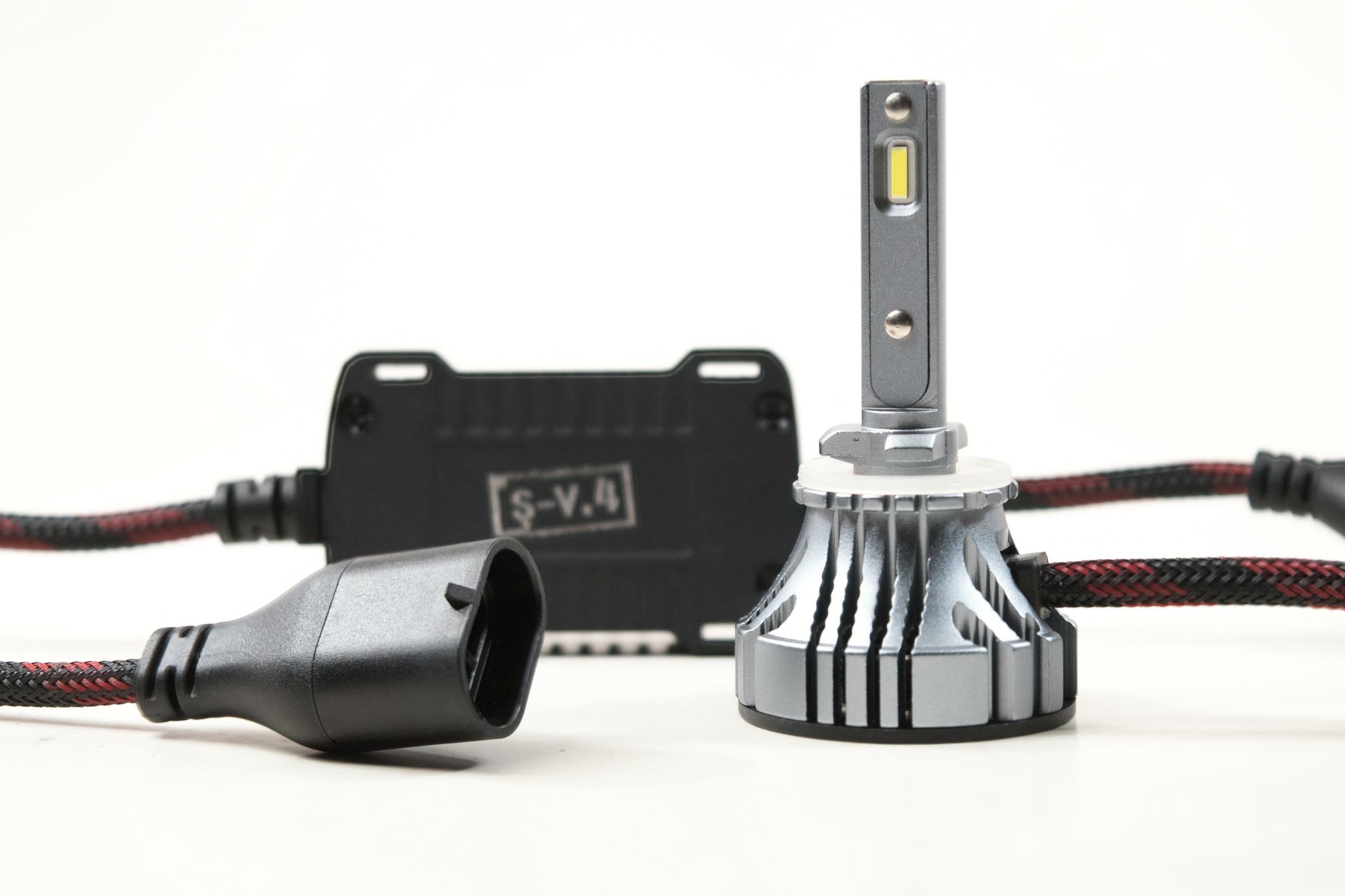 880/893: S-V.4 LED Bulb (Pair)