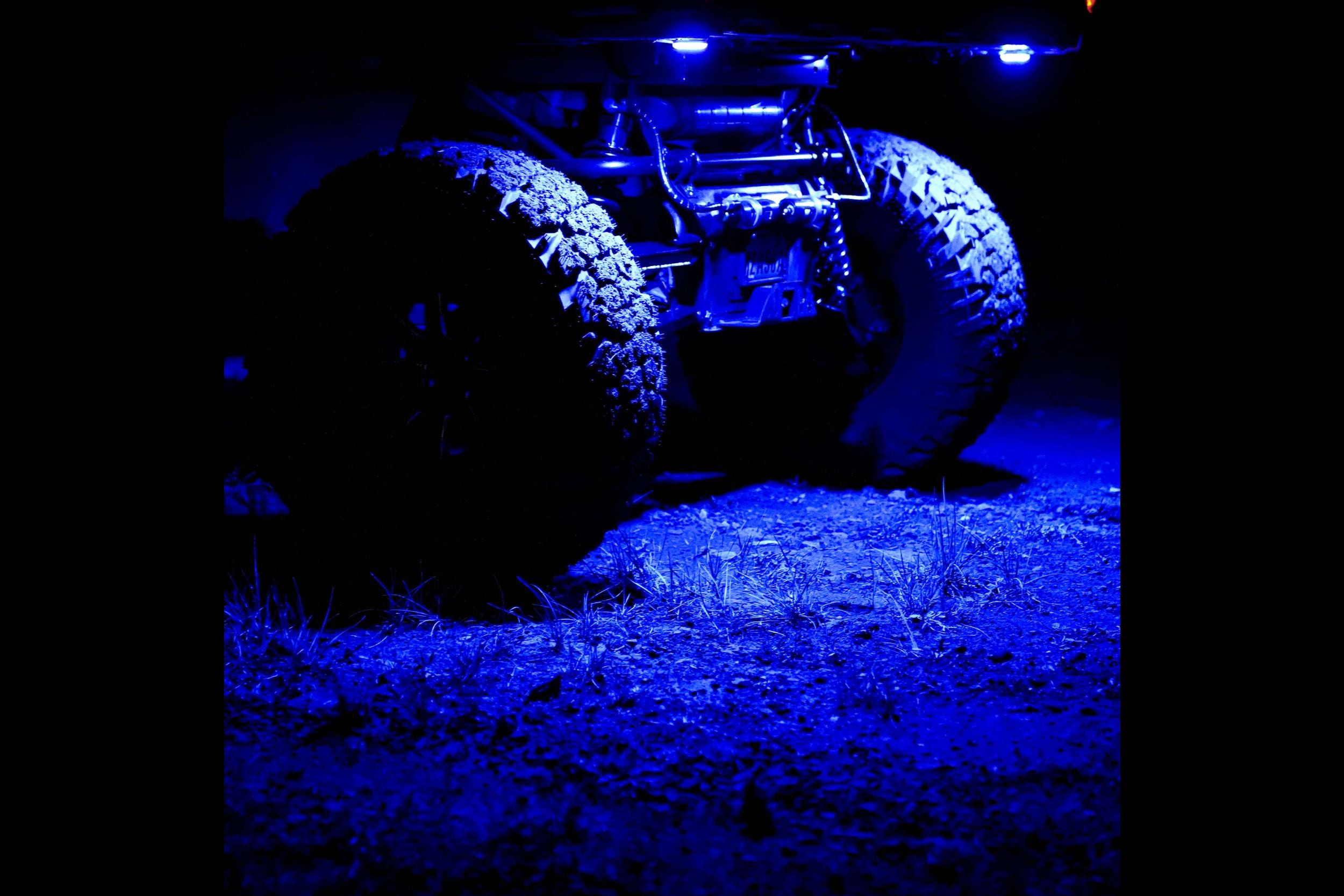 Cyclone V2 Rock Light Lens: Red (Each)