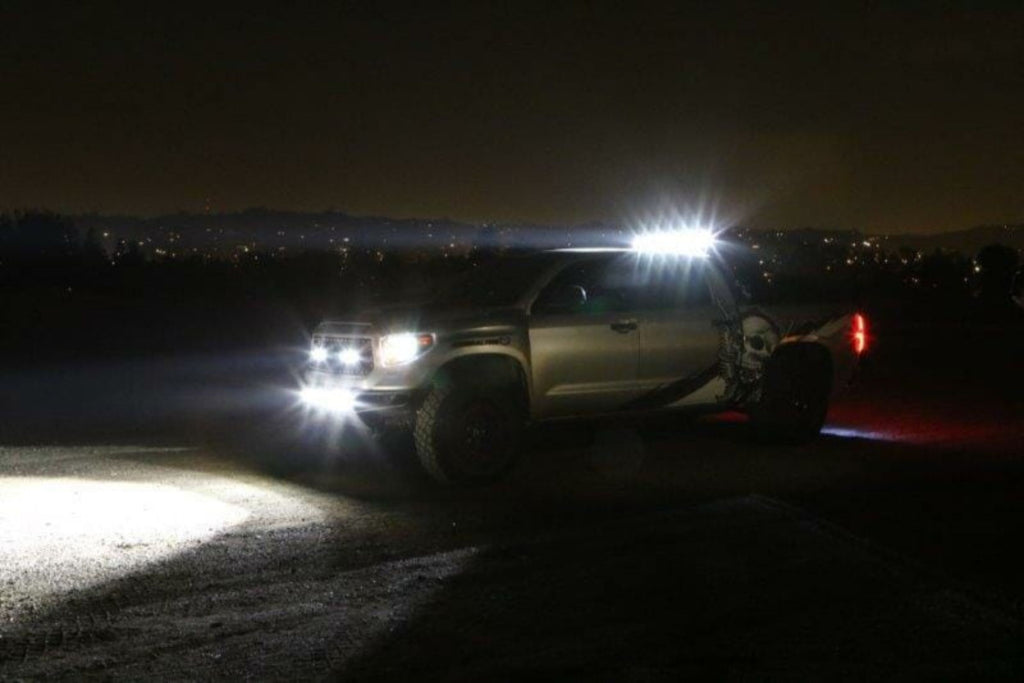 Vision X Optimus LED Pod: Black / Round (15 Degree Narrow Beam / Amber Halo / E-Mark / Round)