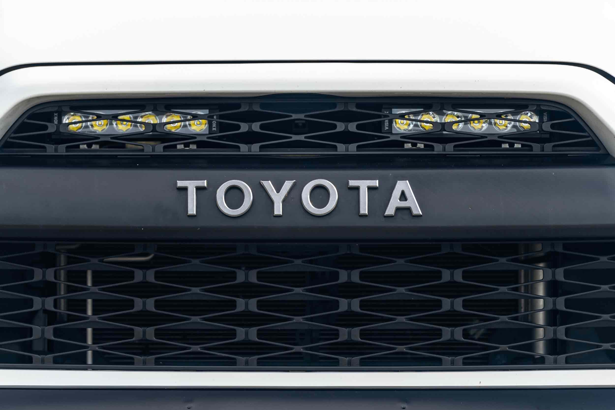 Vision X Grille LED System: Toyota 4Runner (14-20) (Complete Kit)