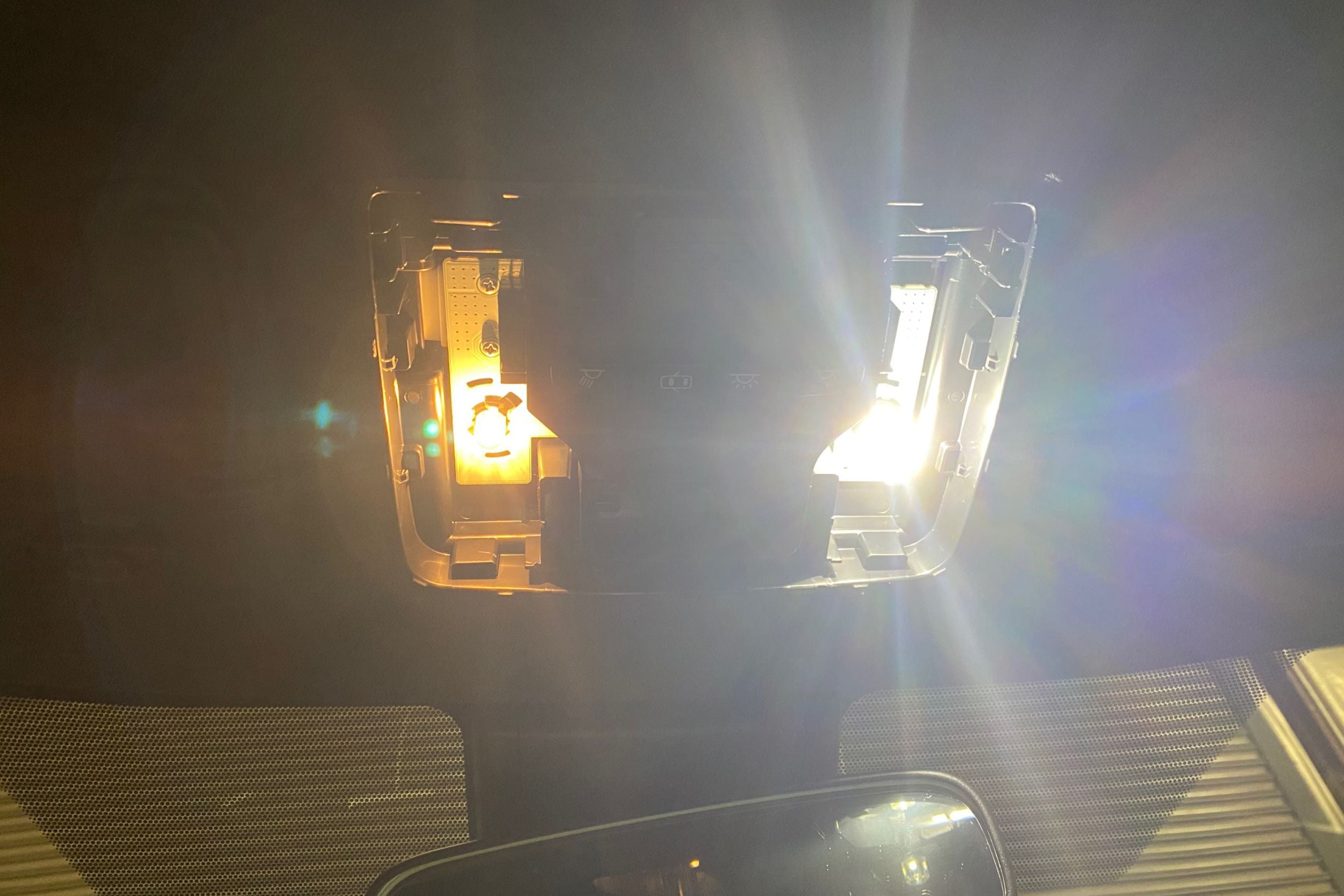 T10/194: XB LED 3.0 (Red / Pair)