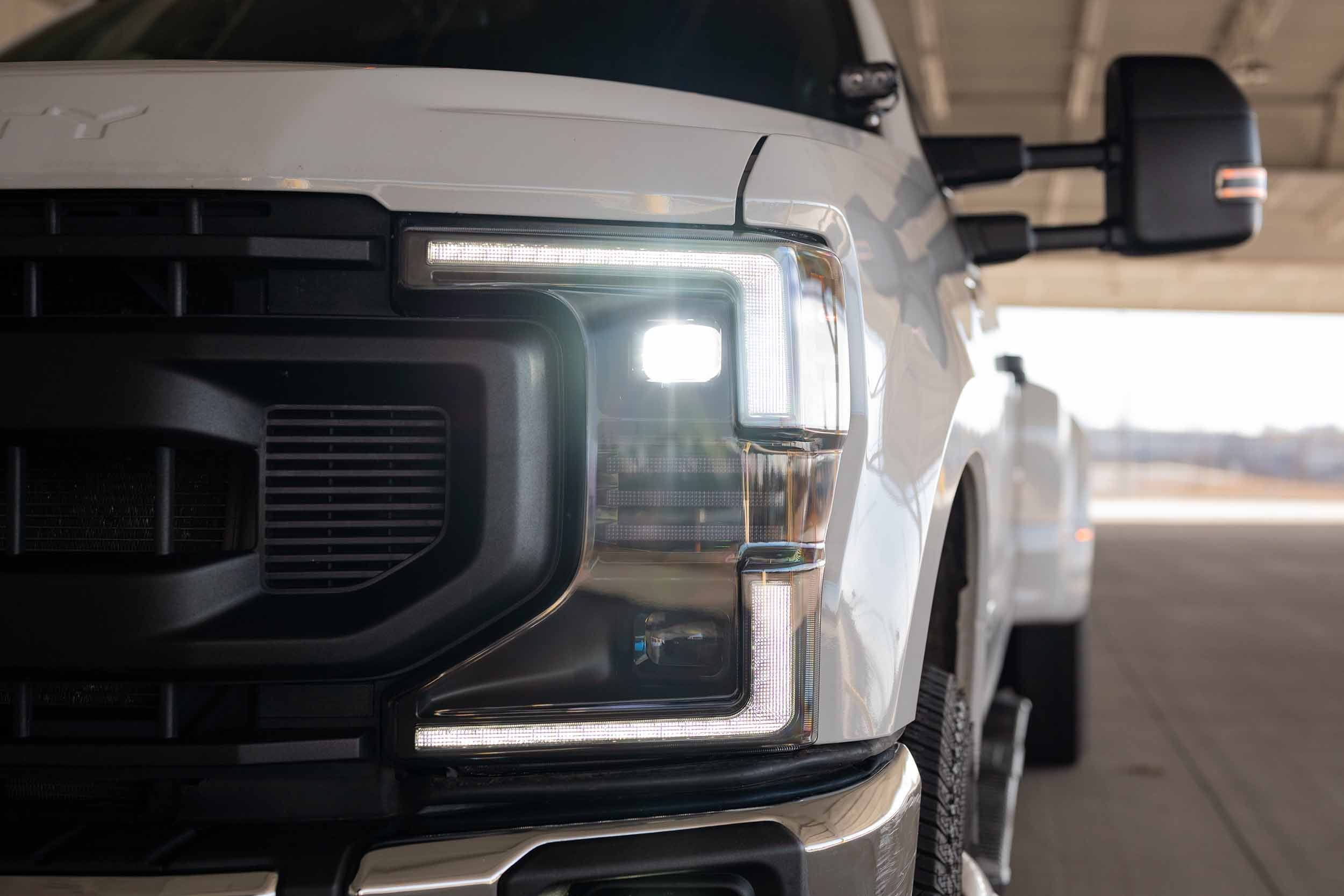 XB Hybrid LED Headlights: Ford Super Duty (20-22 / Set)