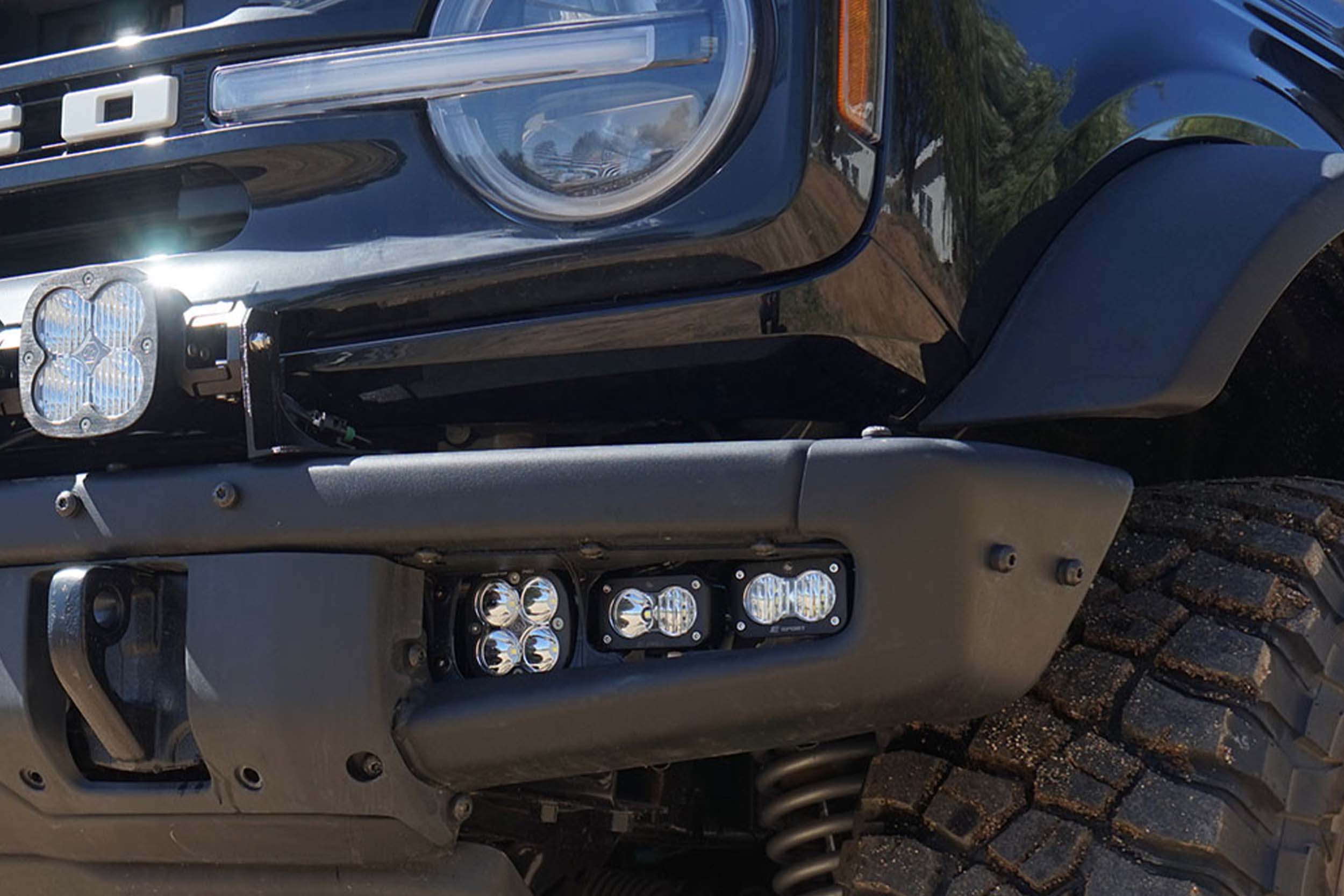 BD Squadron/S2 Fog Pocket Kit: 21-26 Ford Bronco (White / Pro / Upfitter)