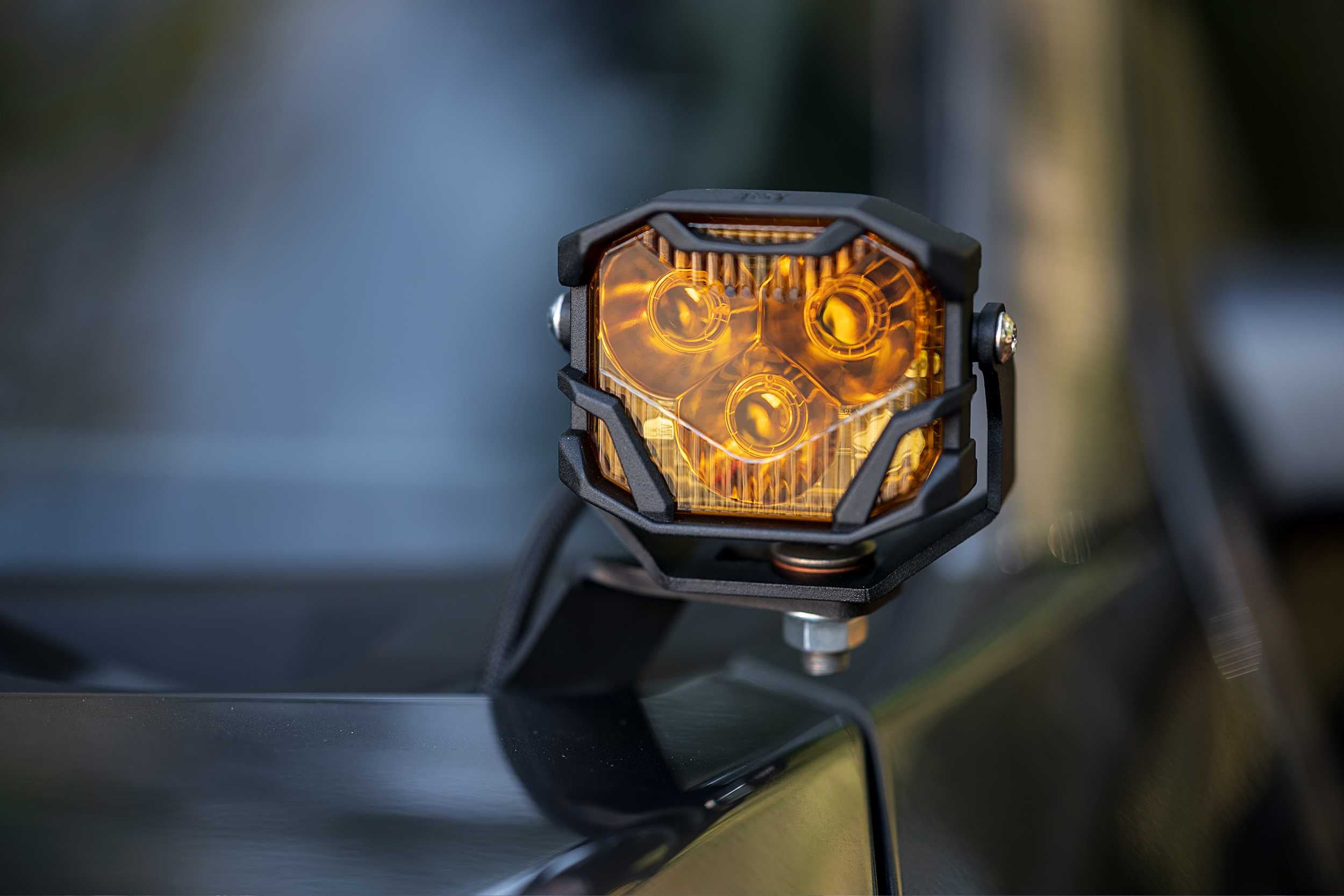 Morimoto 4Banger Ditch Light Kit: 14-18 Silverado 1500 (NCS Yellow Combo Beam)