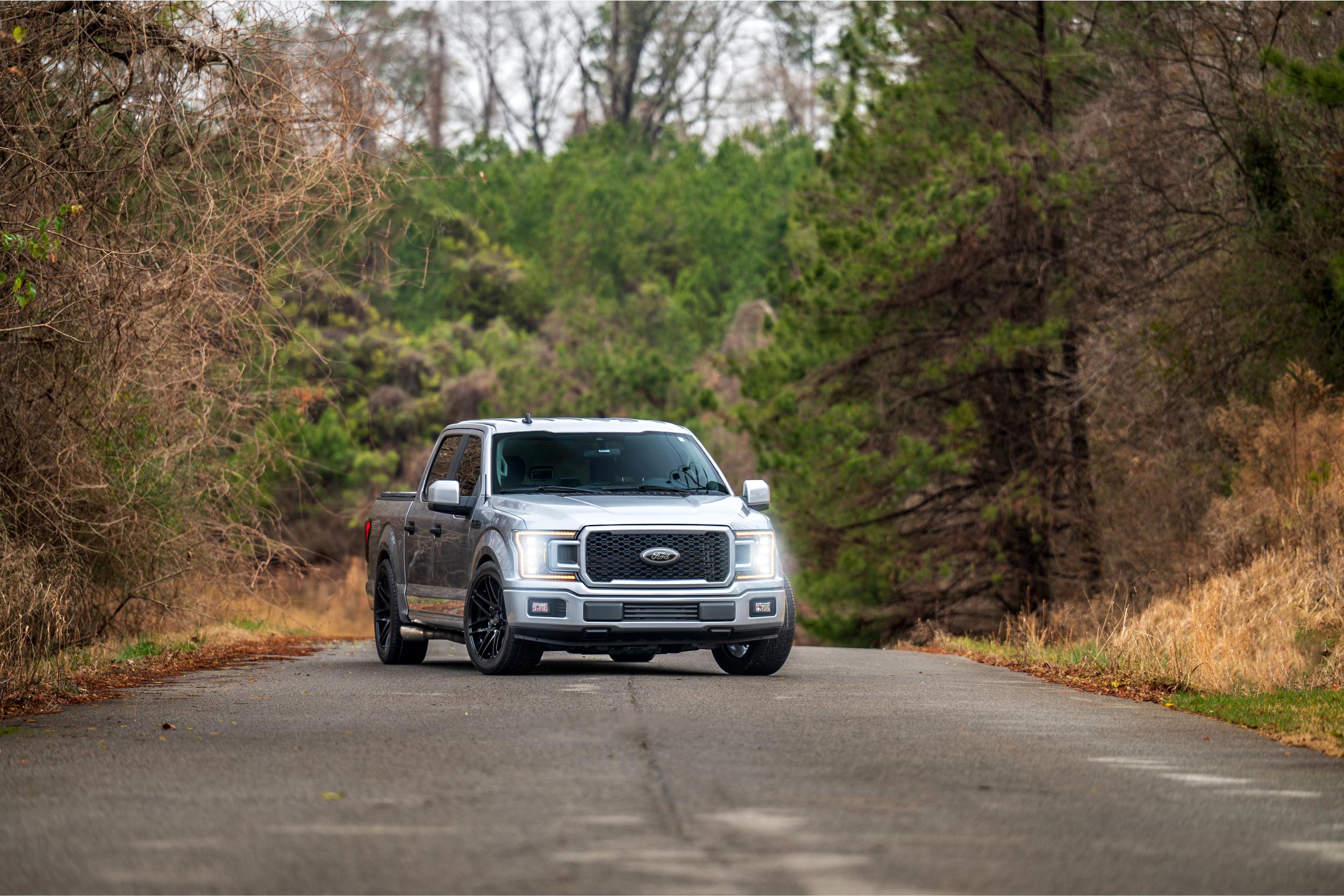 XB LED Headlights: Ford F-150 (18-20 / Amber DRL / Set)